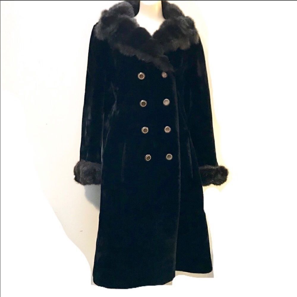 Borgazia vintage double breasted faux fur coat
